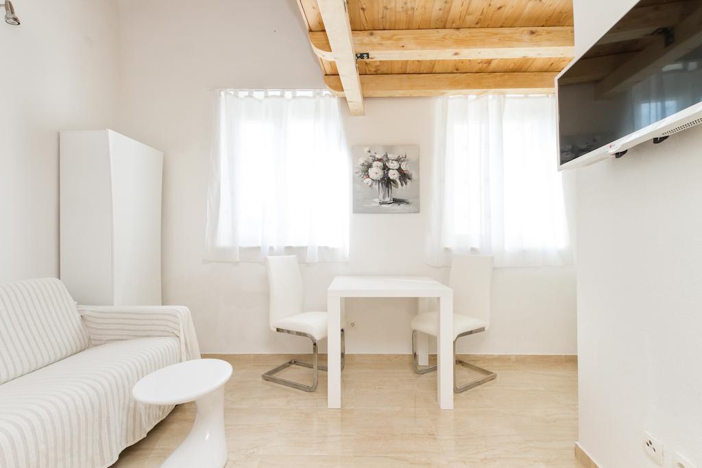 Apartments Vica Šibenik Habitación foto